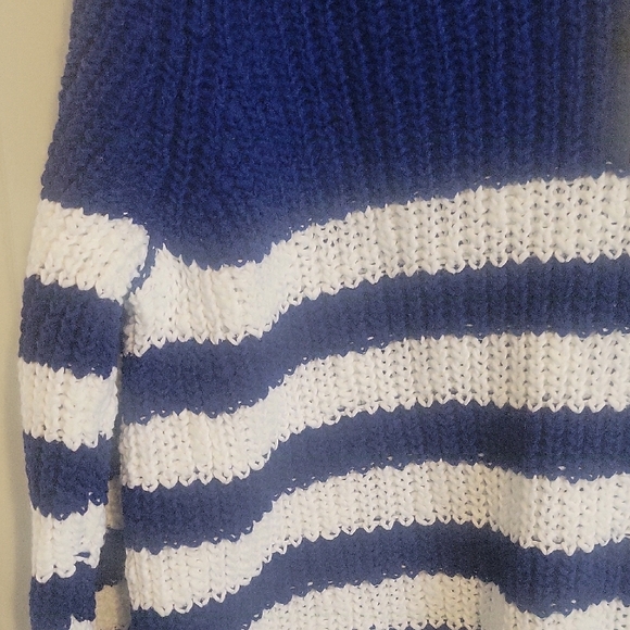 Michael Kors SzMed 100% Cotton Cable Knit Navy White Striped Scoop neck Sweater - Picture 3 of 6